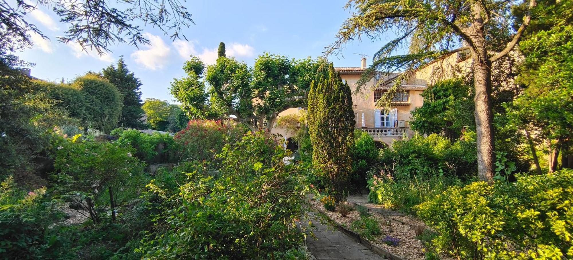 Rue Du Chateau A Cabrieres D'Avignon Bed and Breakfast Εξωτερικό φωτογραφία
