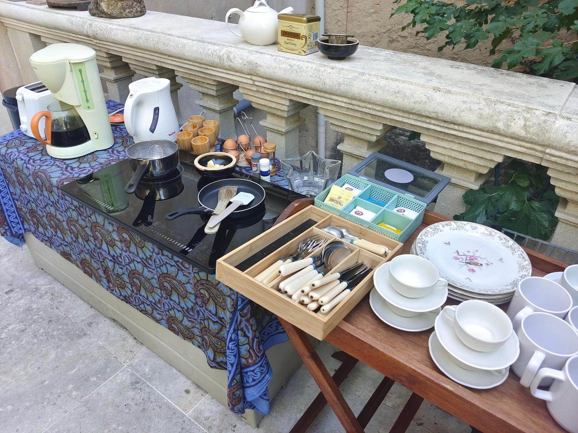 Rue Du Chateau A Cabrieres D'Avignon Bed and Breakfast Εξωτερικό φωτογραφία
