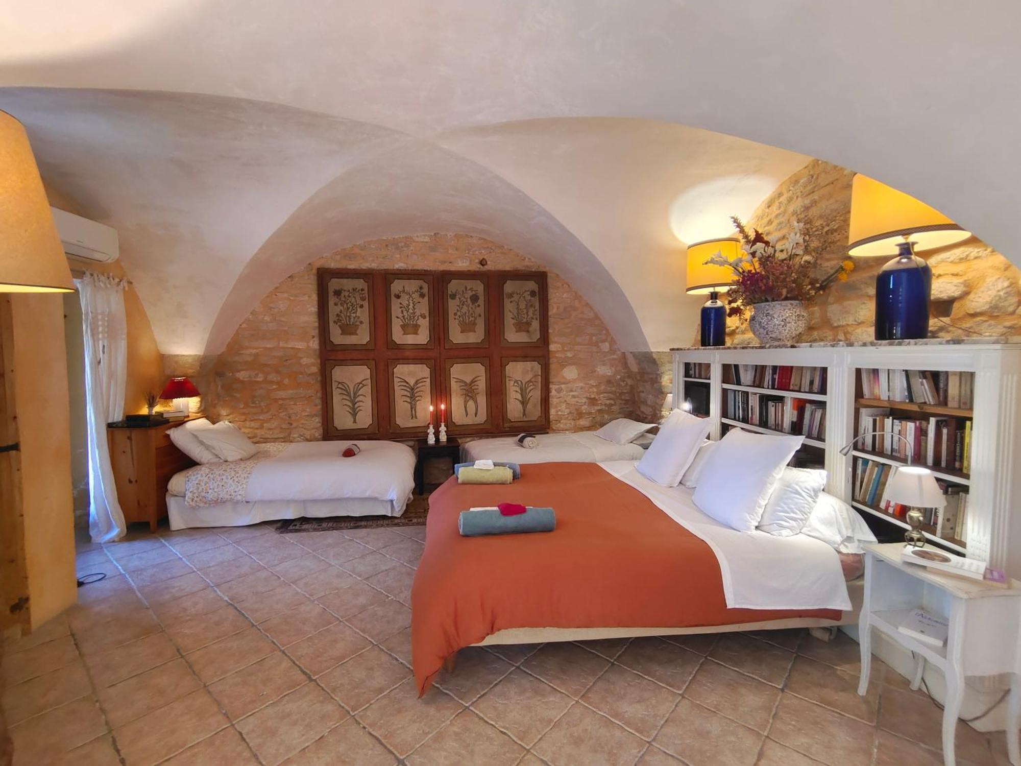 Rue Du Chateau A Cabrieres D'Avignon Bed and Breakfast Εξωτερικό φωτογραφία