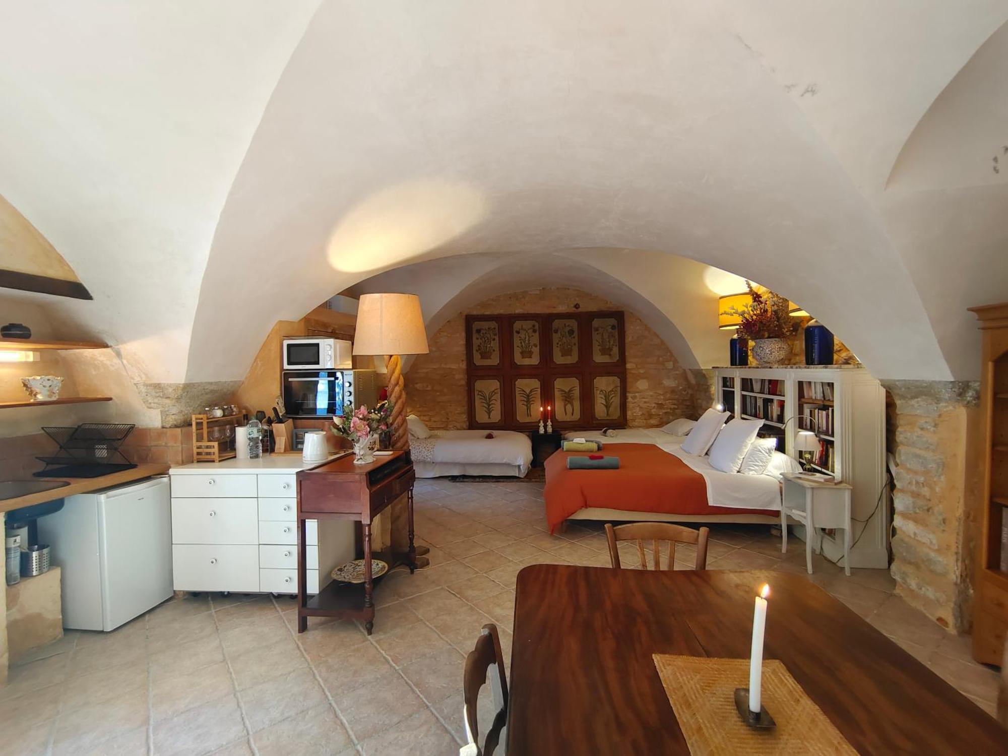 Rue Du Chateau A Cabrieres D'Avignon Bed and Breakfast Εξωτερικό φωτογραφία